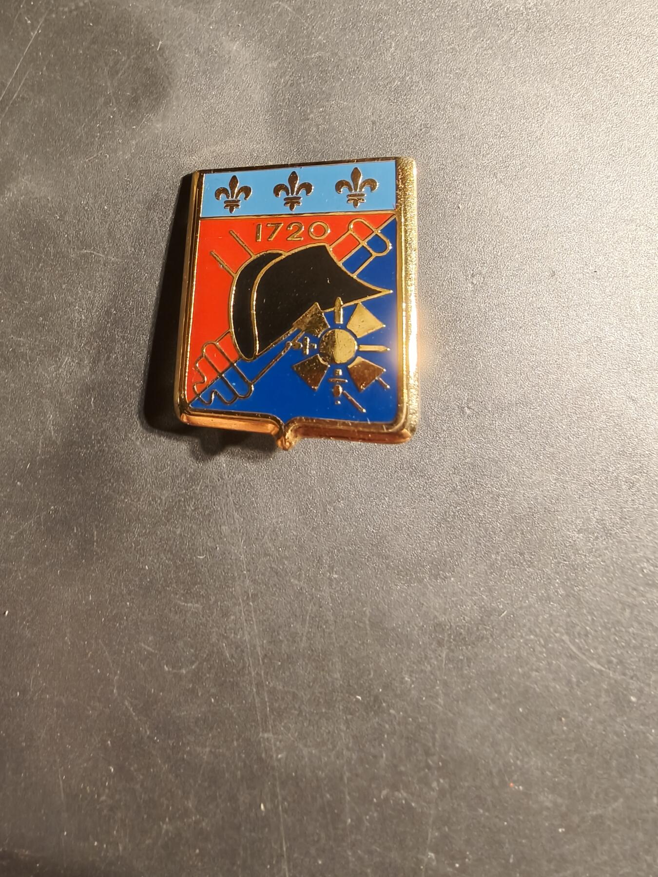 老王徽章第169期 法国第4炮兵团证章