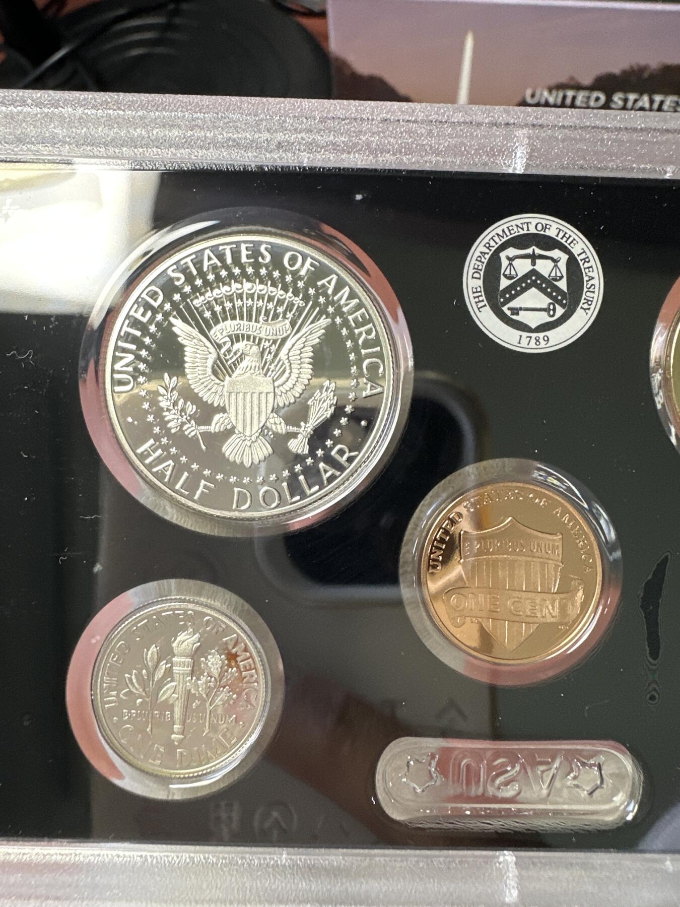 12.25银币、套币、精制币专场