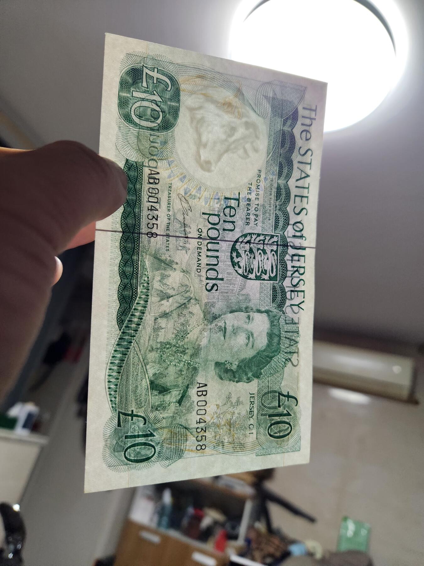 12月13号晚上8点 外国纸币自动截拍第72场 女王经典几乎全新 泽西 纸币 1976版 10镑 AB首发版 稀少