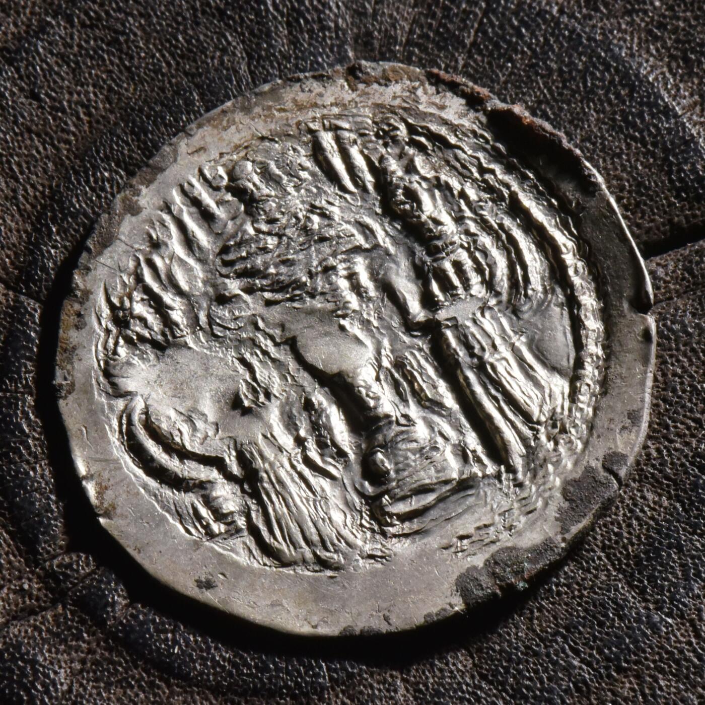 【良泉】【元旦直播场】1月1日晚19.30点开拍！208组西方古代钱币、日本朝鲜花钱 【极美品】【宽胚 喀布尔造币厂版】公元309-379年【波斯帝国】萨珊王朝，沙普尔二世，一德拉克马银币，3.92克