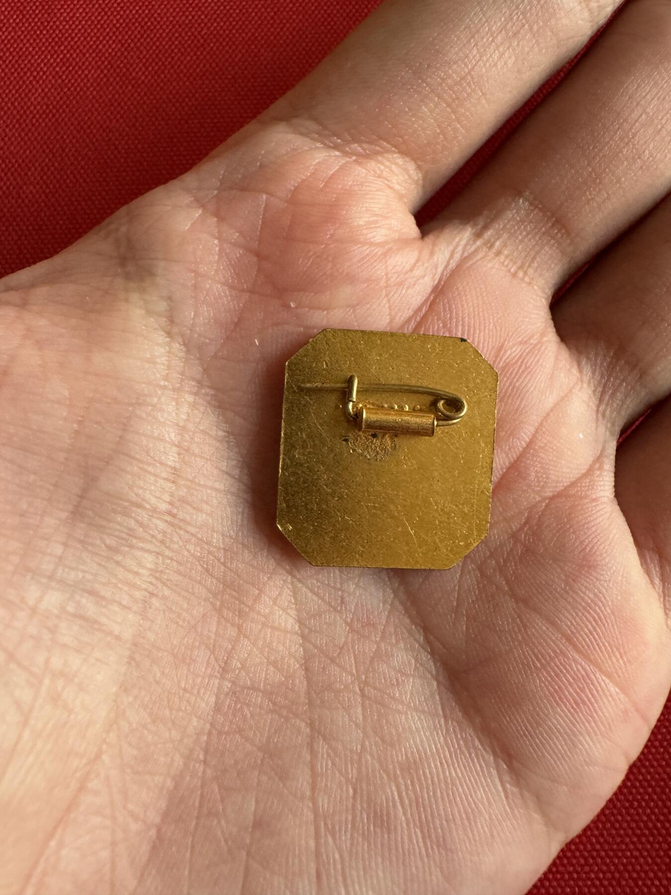 五哥徽章群   14号周日晚上八点4群联拍 铜章