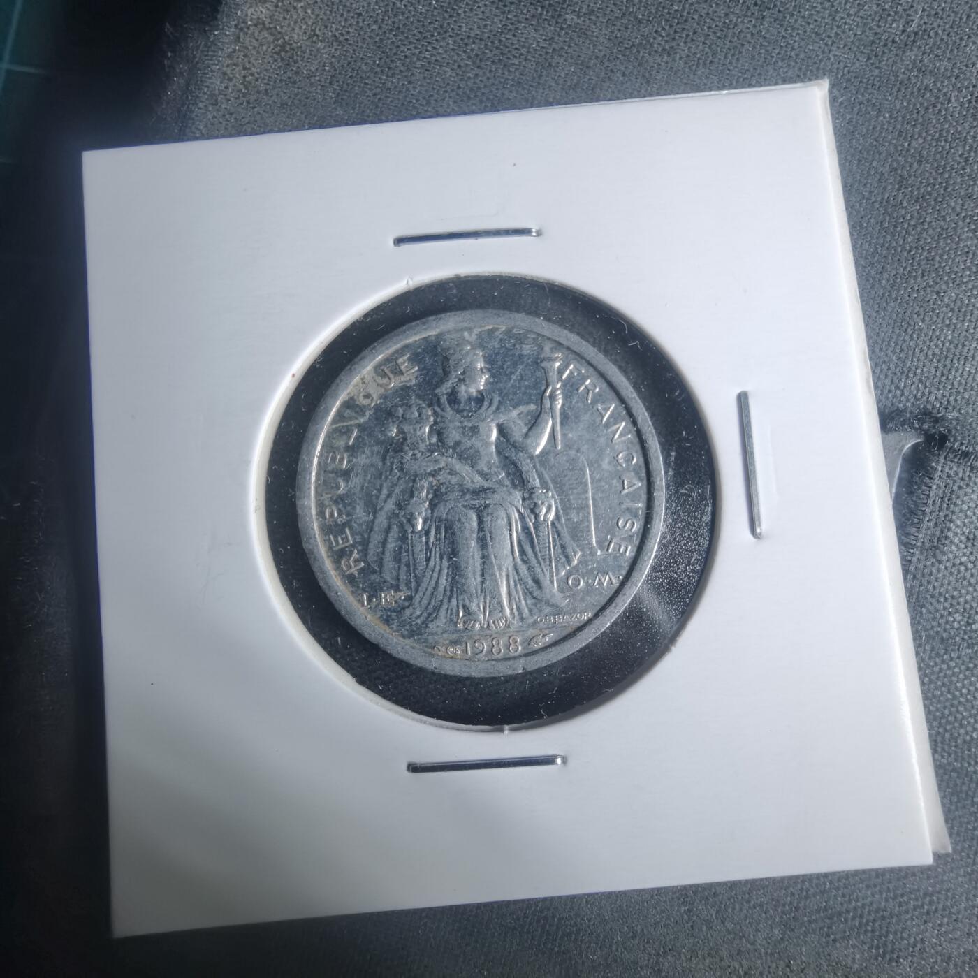 沼泽如烟--第931场 法属新喀里多尼亚1988年1法郎