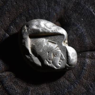 【良泉】【元旦直播场】1月1日晚19.30点开拍！208组西方古代钱币、日本朝鲜花钱 - 重10.9克。公元前460-410年【古希腊】潘菲利亚 西代城【雅典娜】【石榴】银币