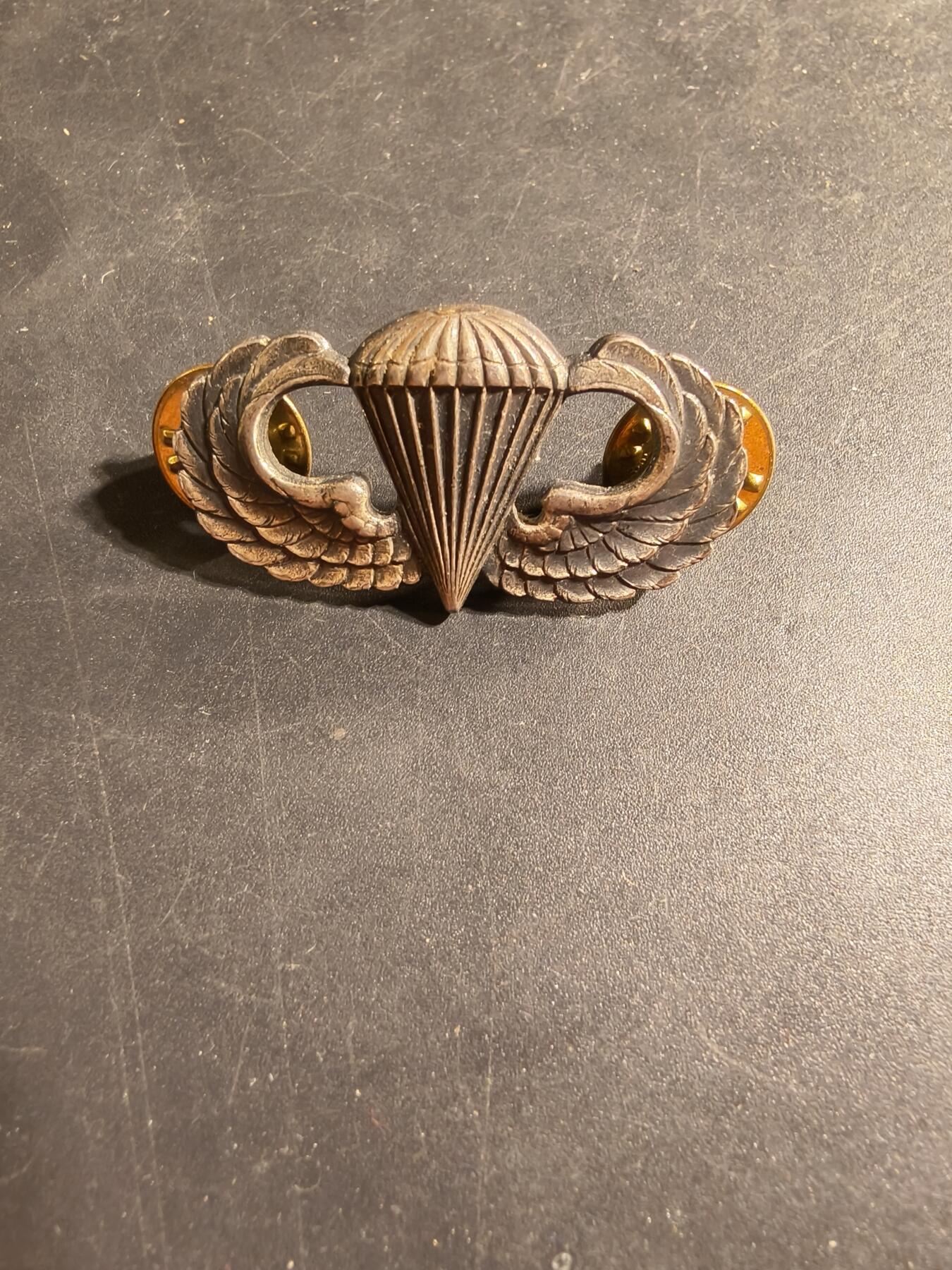 老王徽章第169期 美国空降兵技能章    带厂标