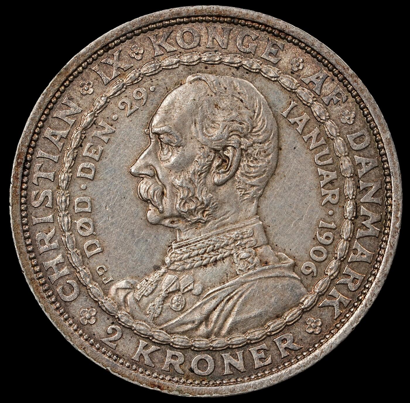 修遠堂世界钱币第九十七期 1906 年丹麦王室更迭-克里斯蒂安九世的逝世，新国王弗雷德里克七世继位纪念2克朗银币 15g，含银80%