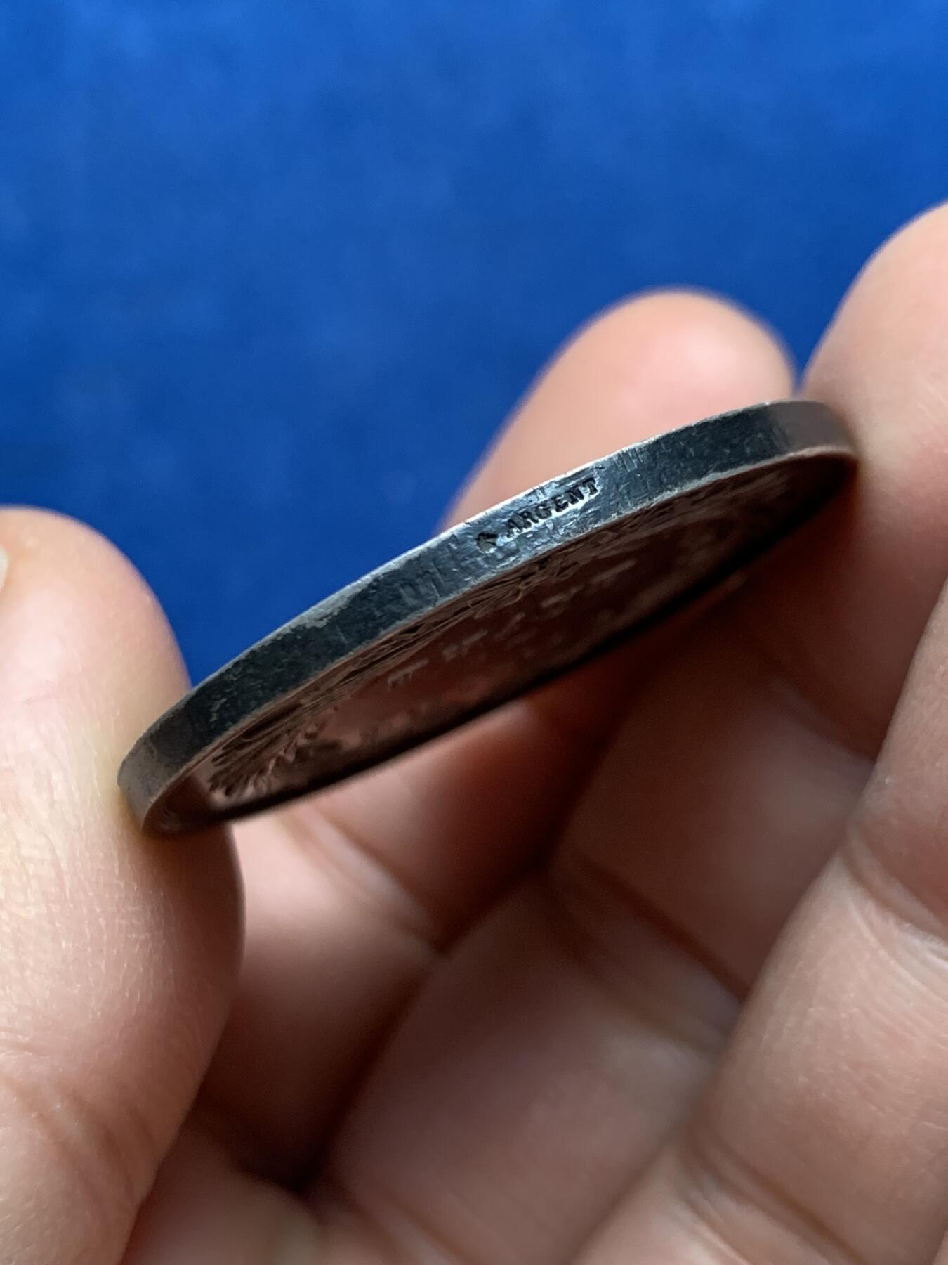 《竞宝斋》第447场 周日，周一，2场连拍 （全场包邮） 法国1864年勒阿弗尔海事保险委员会纪念银章 18.9克 36.1mm 蜜蜂银标