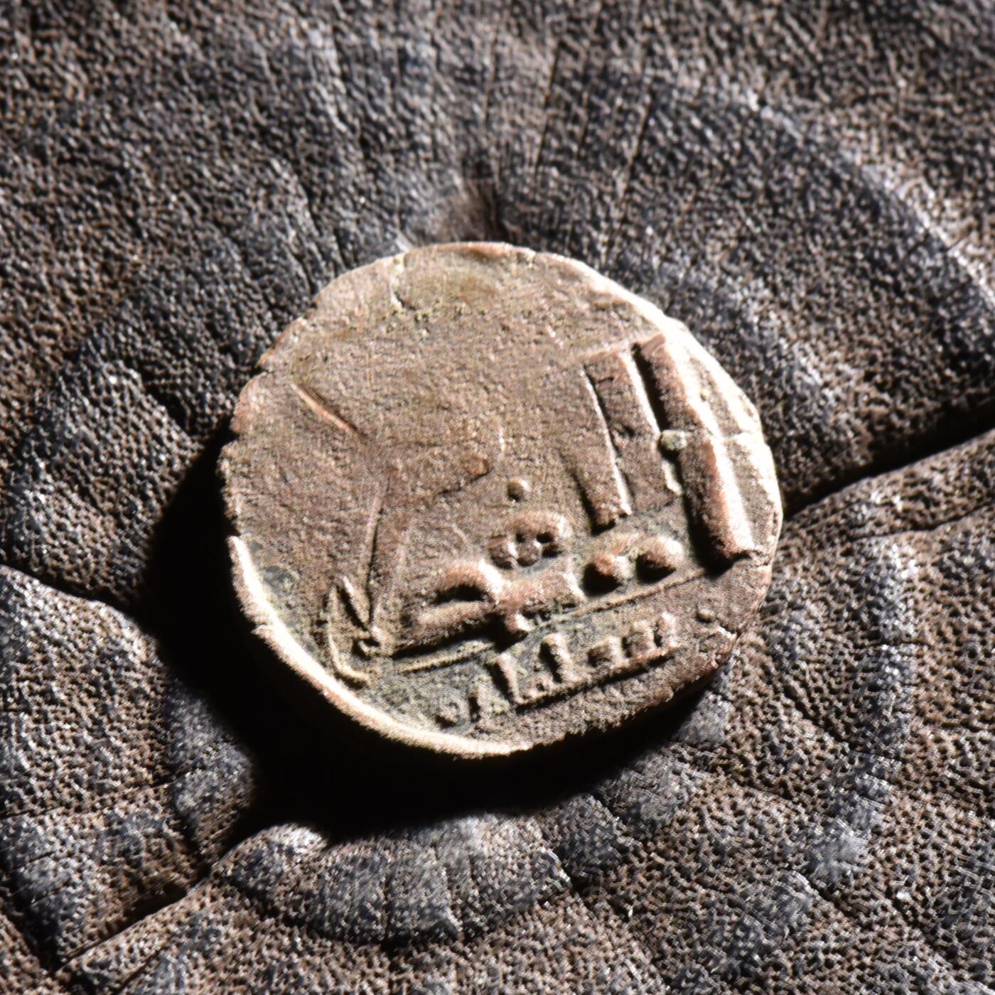 【良泉】【元旦直播场】1月1日晚19.30点开拍！208组西方古代钱币、日本朝鲜花钱 公元1266-1271年【蒙古帝国】察合台汗国，摄政太后兀鲁忽乃，镀银铜质第尔汗，2.28克