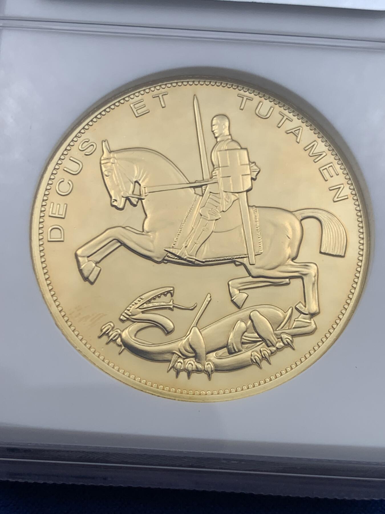 《竞宝斋》第447场 周日，周一，2场连拍 （全场包邮） NGC PF68 英国 爱德华八世加冕幻想镀金克朗，爱八官方币玩不起，幻想币还是可以玩玩。加厚盒