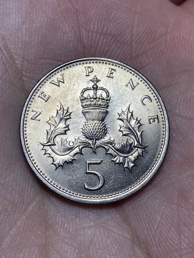 2025年第一百三十六场(总第一百六十二场）外国好品纸夹散币场(免佣金) - 英国🇬🇧1969年5新便士(伊丽莎白二世中年花冠，十进制第一版)