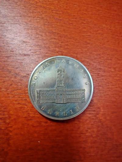 长老汇蛇年精选第八十一场拍卖 -  1987东德柏林红市政厅5马克铜镍币