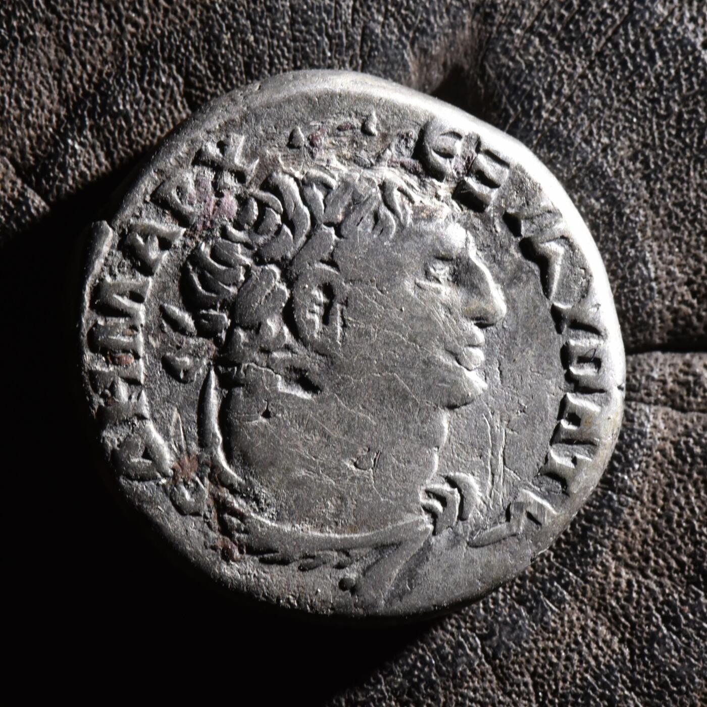 【良泉】【元旦直播场】1月1日晚19.30点开拍！208组西方古代钱币、日本朝鲜花钱 【极美品！】13.26克，公元110-111年【古罗马】图拉真，腓尼基行省推罗城打制“梅尔卡特”四德拉克马银币