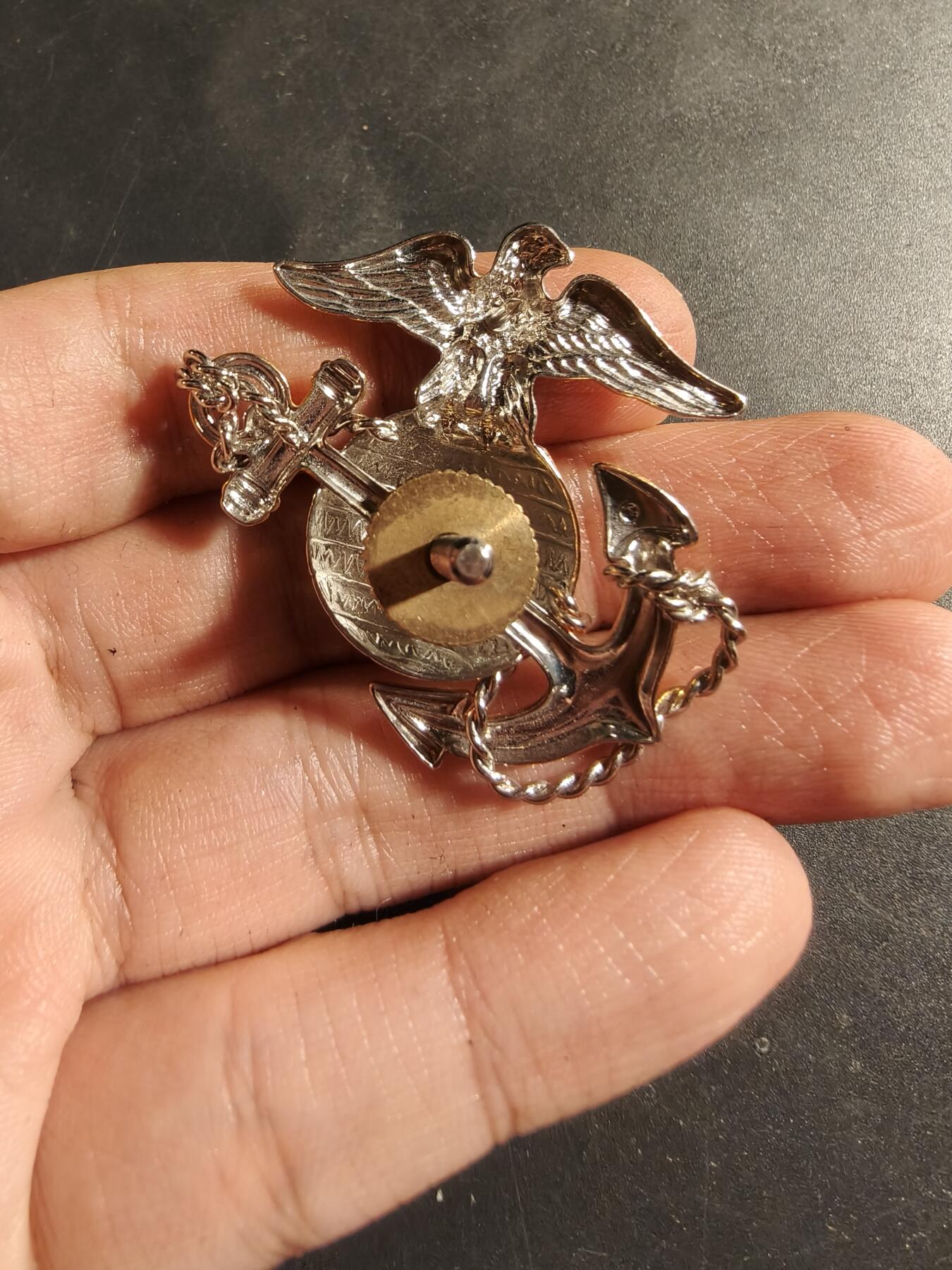 老王徽章第169期 美国海军陆战队大檐帽帽徽     礼服版