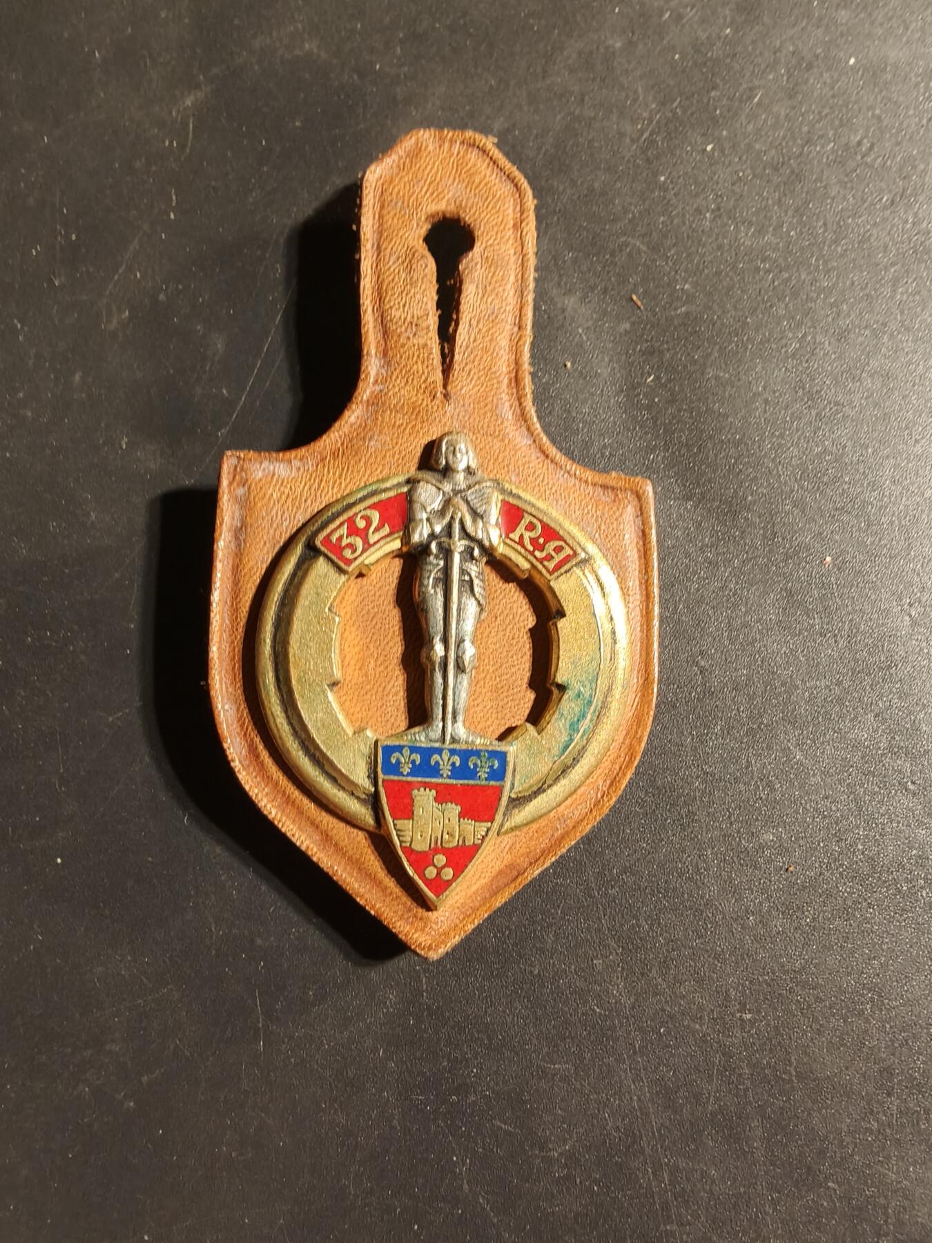 老王徽章第169期 法国第32炮兵团证章