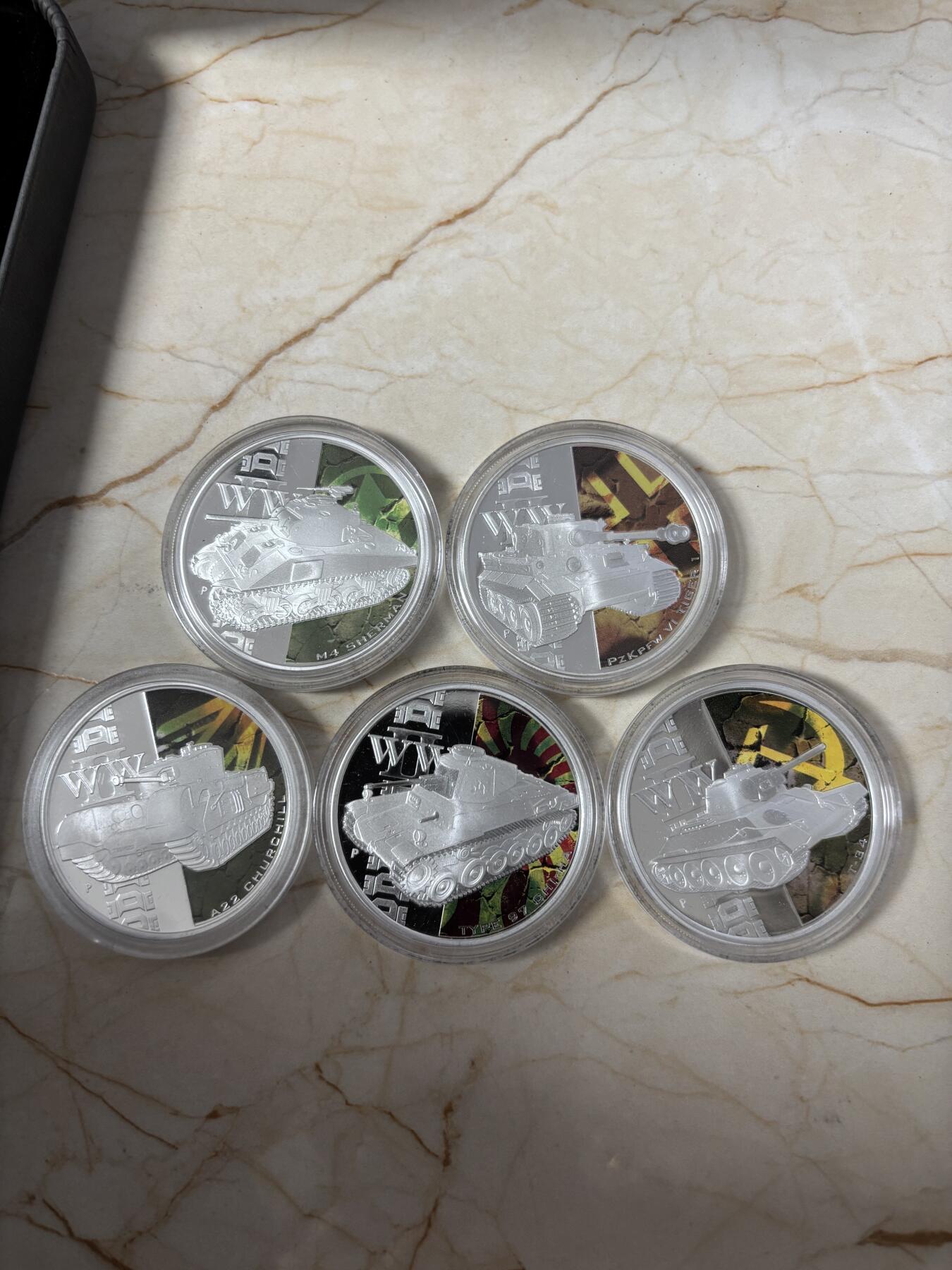 第186期拍卖 图瓦卢2010年二战主战坦克1盎司彩色纪念银币5枚套，999银，1盎司*5，发行1500套