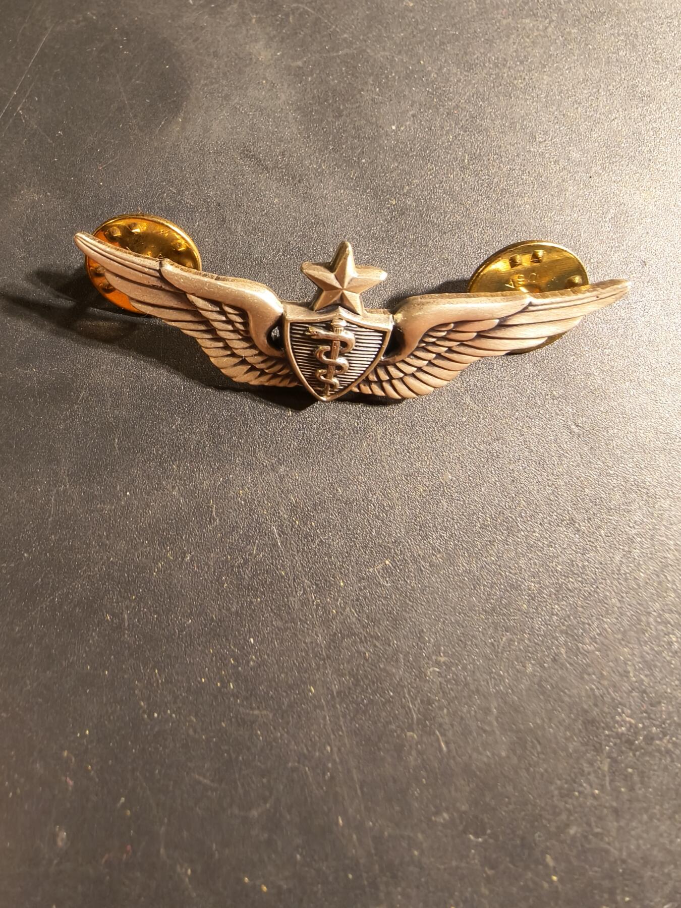 老王徽章第169期 美国空军军医中级技能章    925银    2英寸