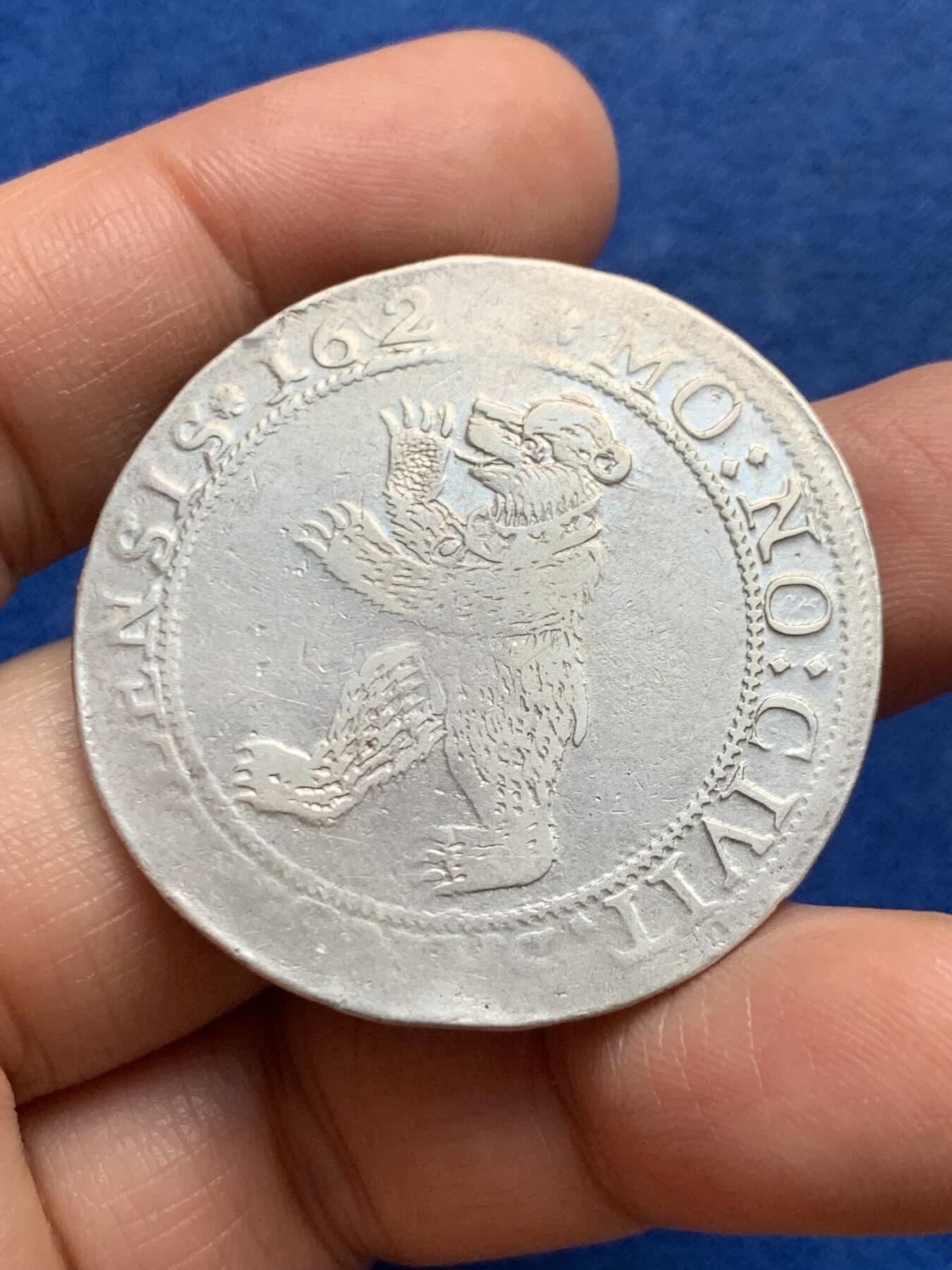 《竞宝斋》第447场 周日，周一，2场连拍 （全场包邮） 瑞士圣加仑162X熊1泰勒银币，具体年份不清，未入盒，细节见图。