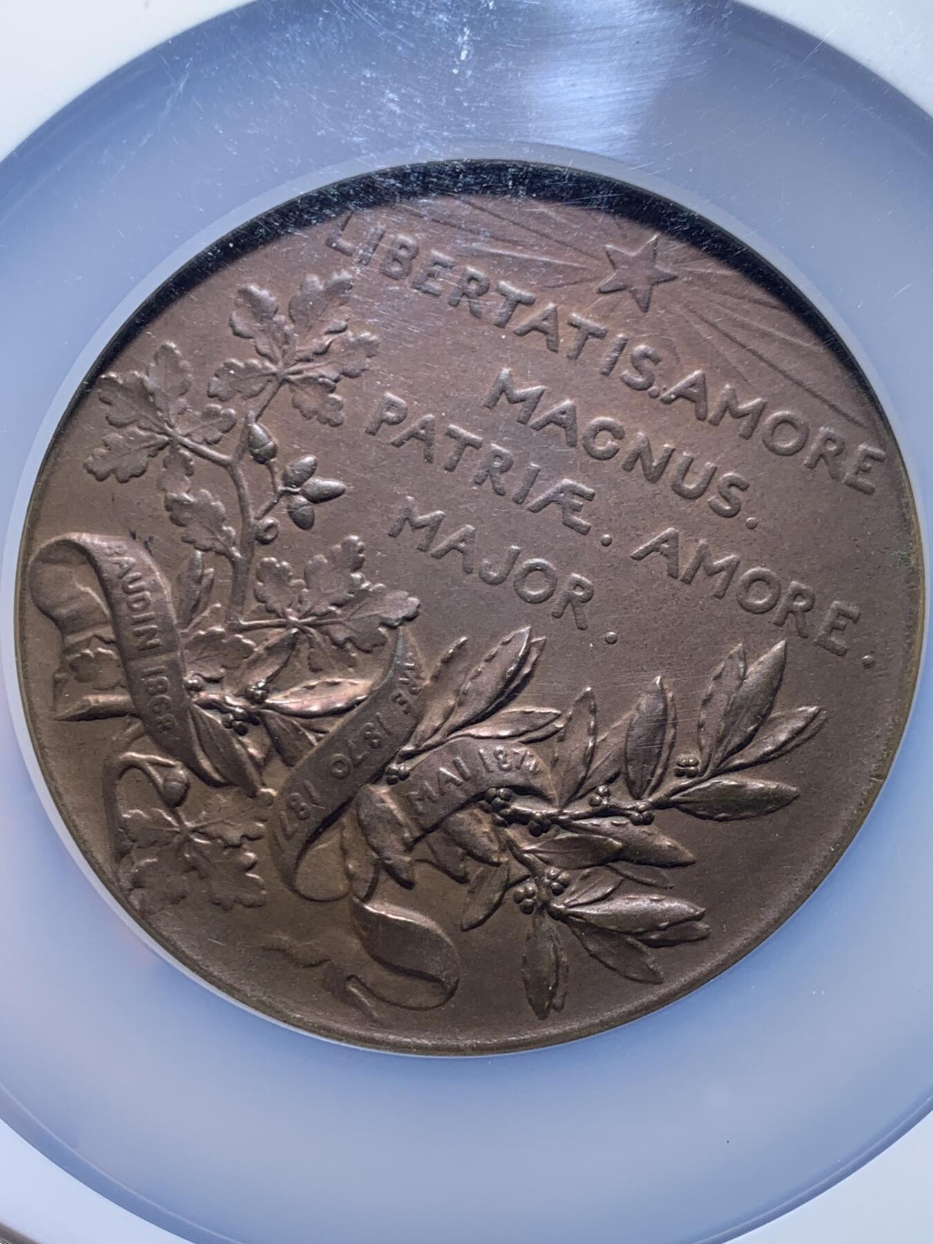 《竞宝斋》第447场 周日，周一，2场连拍 （全场包邮） NGC MS64BN 1882年法国第三共和国众议院议长莱昂•甘必大逝世纪念大铜章 法系罗蒂名家雕刻 69mm 加大加厚盒