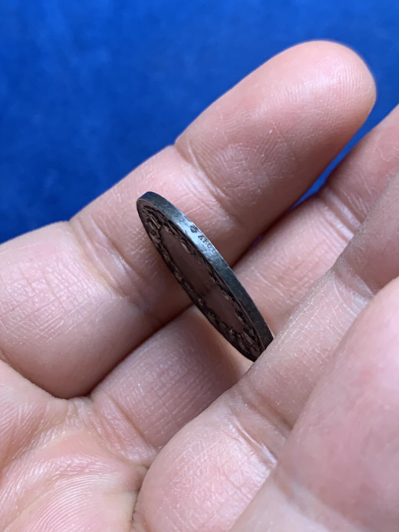 《竞宝斋》第447场 周日，周一，2场连拍 （全场包邮） 法国结婚银质纪念章 背面无刻字 5.2克 23.8mm 蜜蜂银标