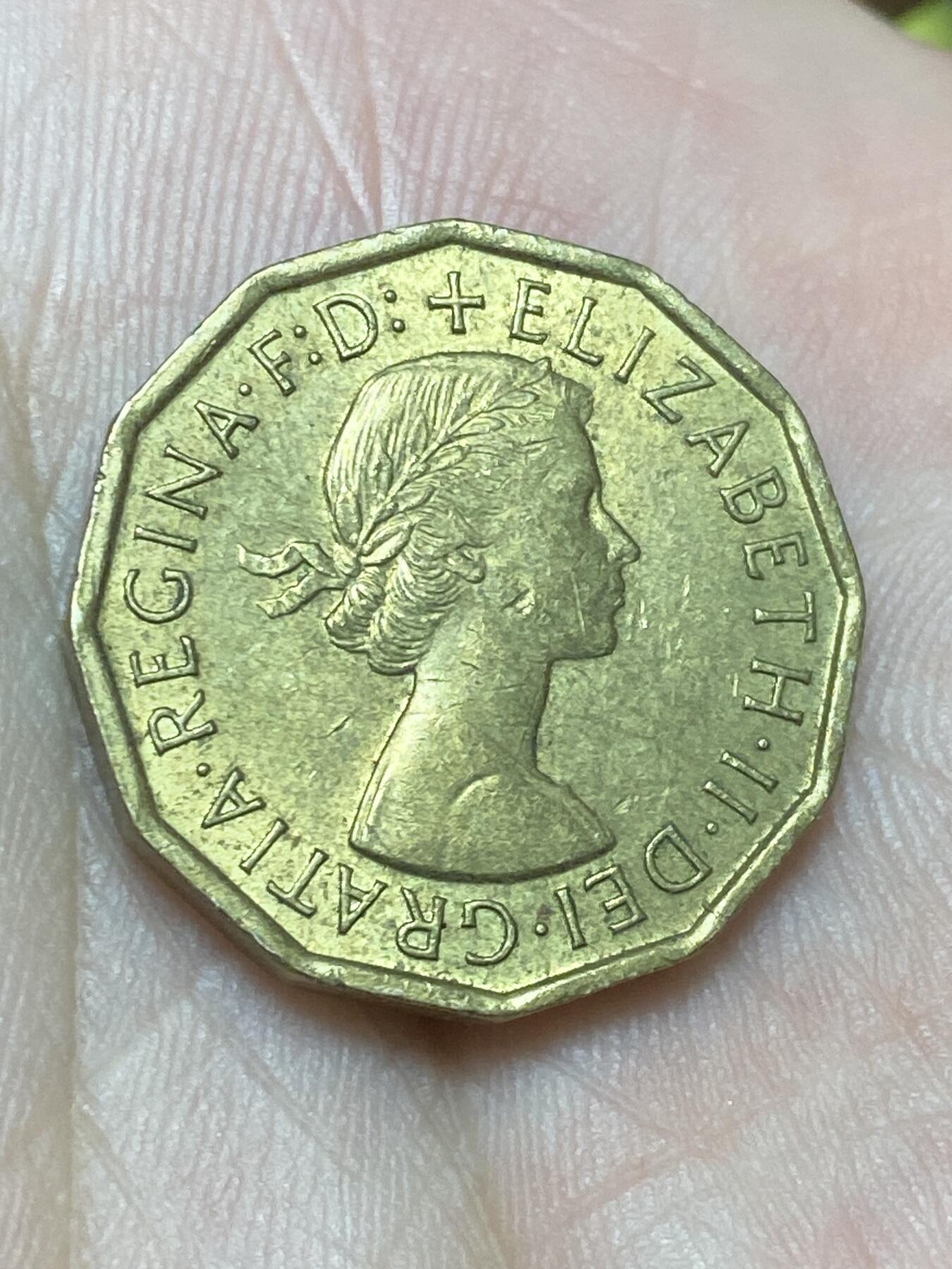 2025年第一百三十六场(总第一百六十二场）外国好品纸夹散币场(免佣金)