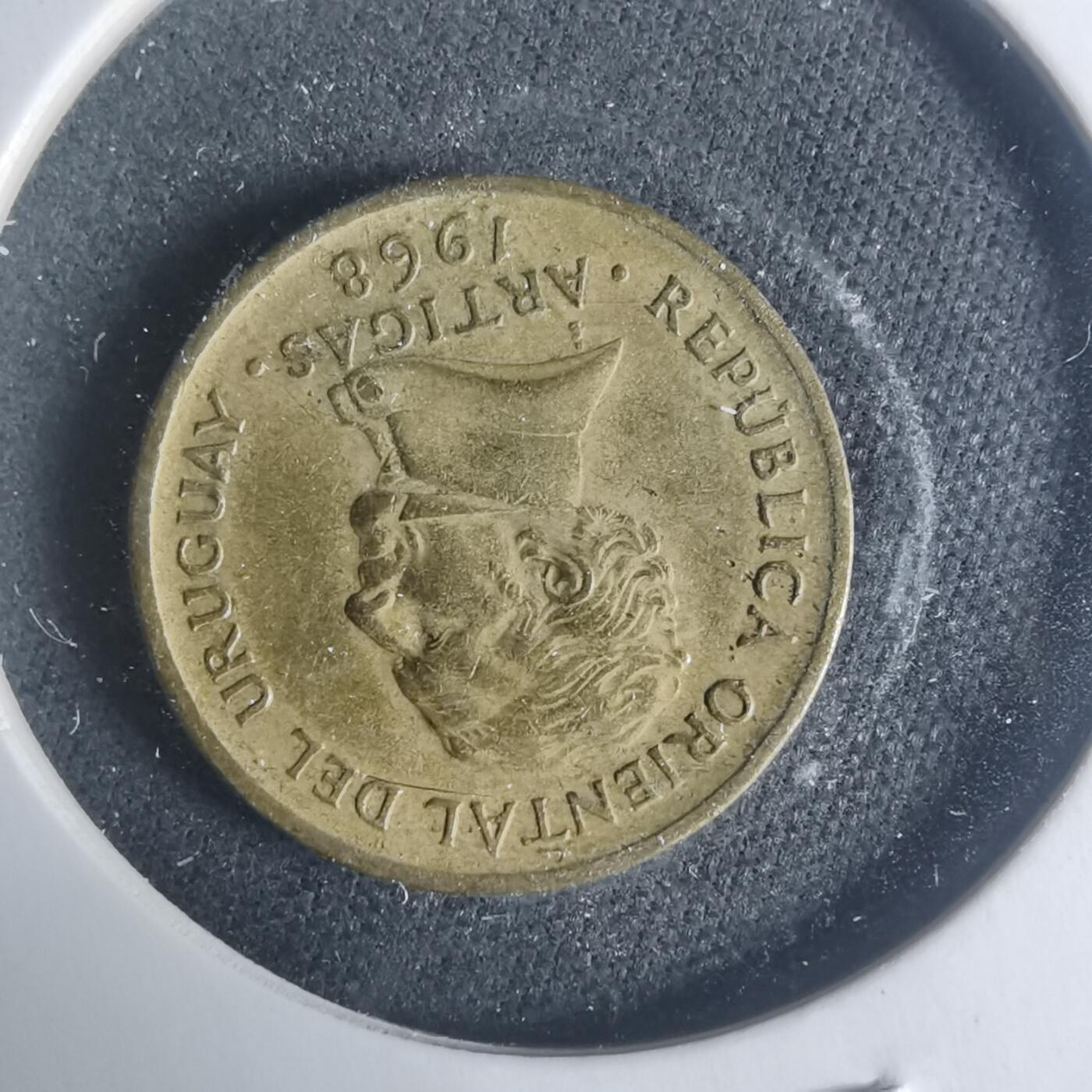 沼泽如烟--第931场 乌拉圭1968年一比索