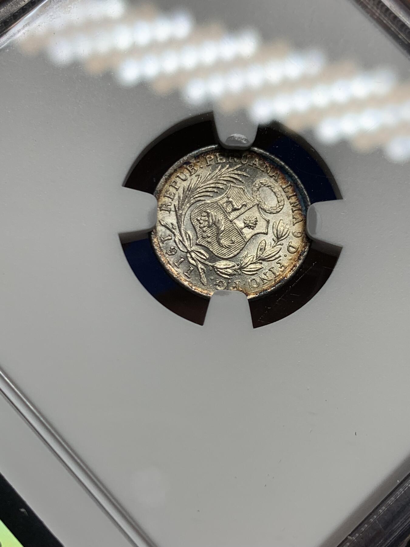 《竞宝斋》第447场 周日，周一，2场连拍 （全场包邮） NGC MS63 秘鲁1911年1/2蒂娜罗银币，早期年份，镜面感加深蓝月牙彩，宝石般的感觉