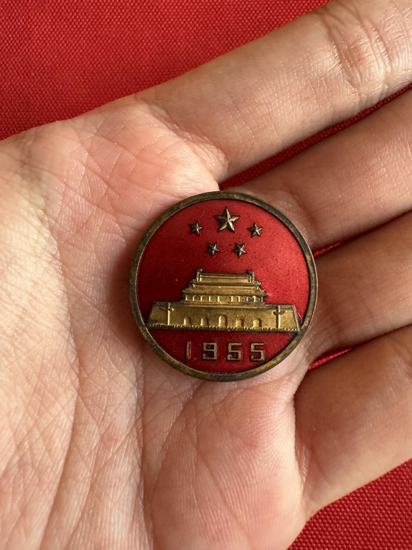 五哥徽章群   14号周日晚上八点4群联拍 铜章