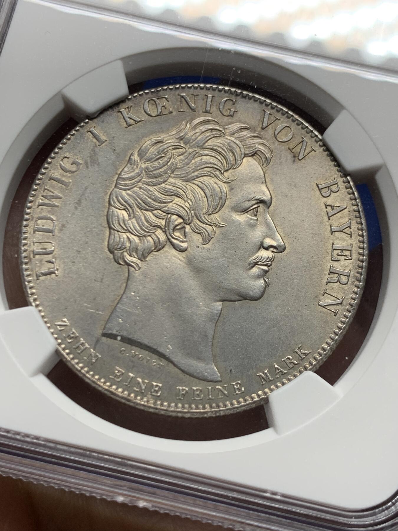 《竞宝斋》第447场 周日，周一，2场连拍 （全场包邮） NGC UNC 德国1829年巴伐利亚商贸条约历史泰勒大银币 正面转光明显 背面包浆也挺自然 可惜给了背面清洁 性价比之选