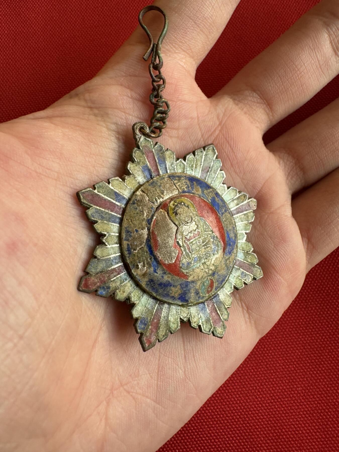 五哥徽章群   14号周日晚上八点4群联拍 铜章