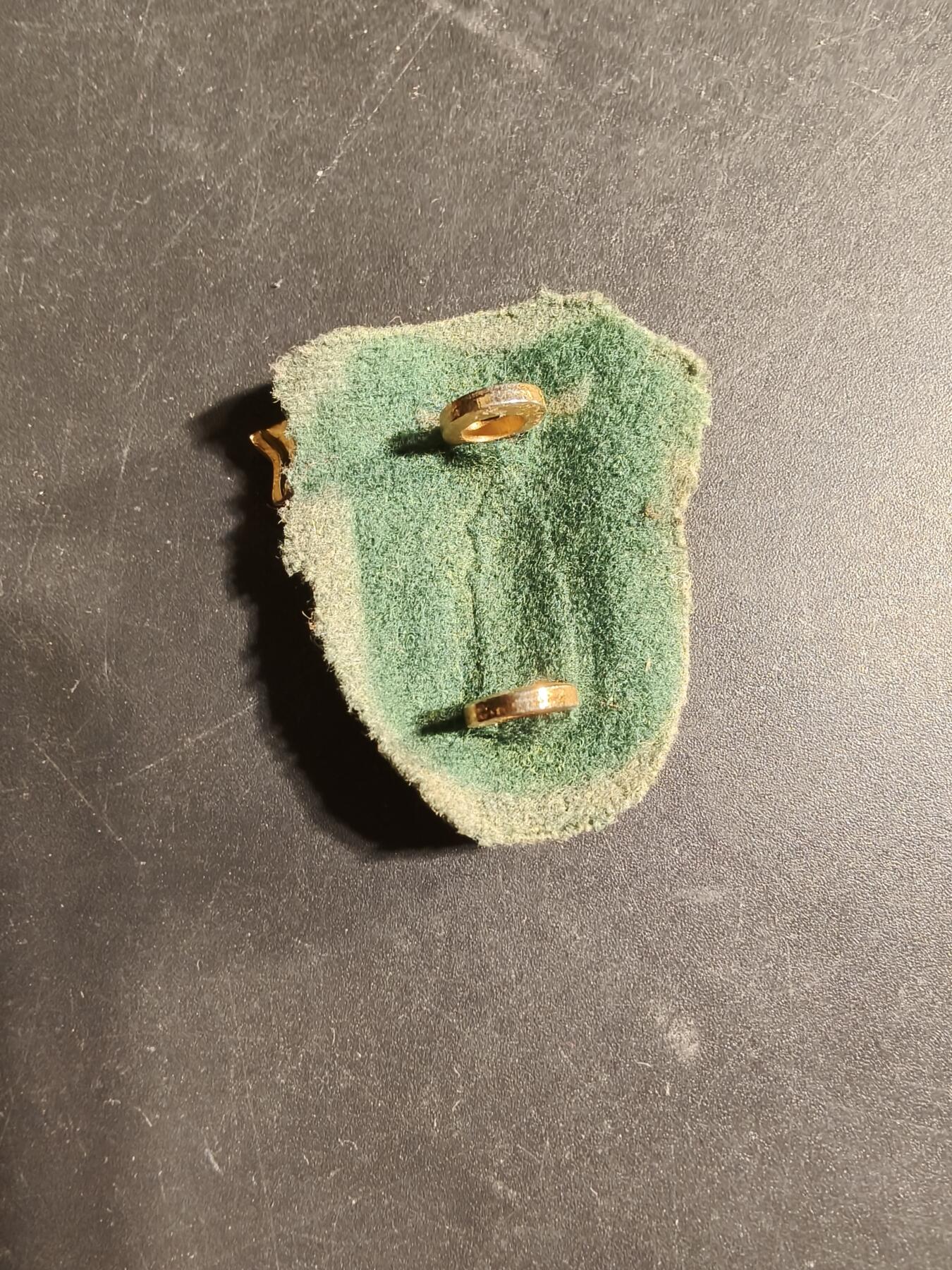 老王徽章第169期 丹麦国民警卫队第1营帽徽   底衬完整