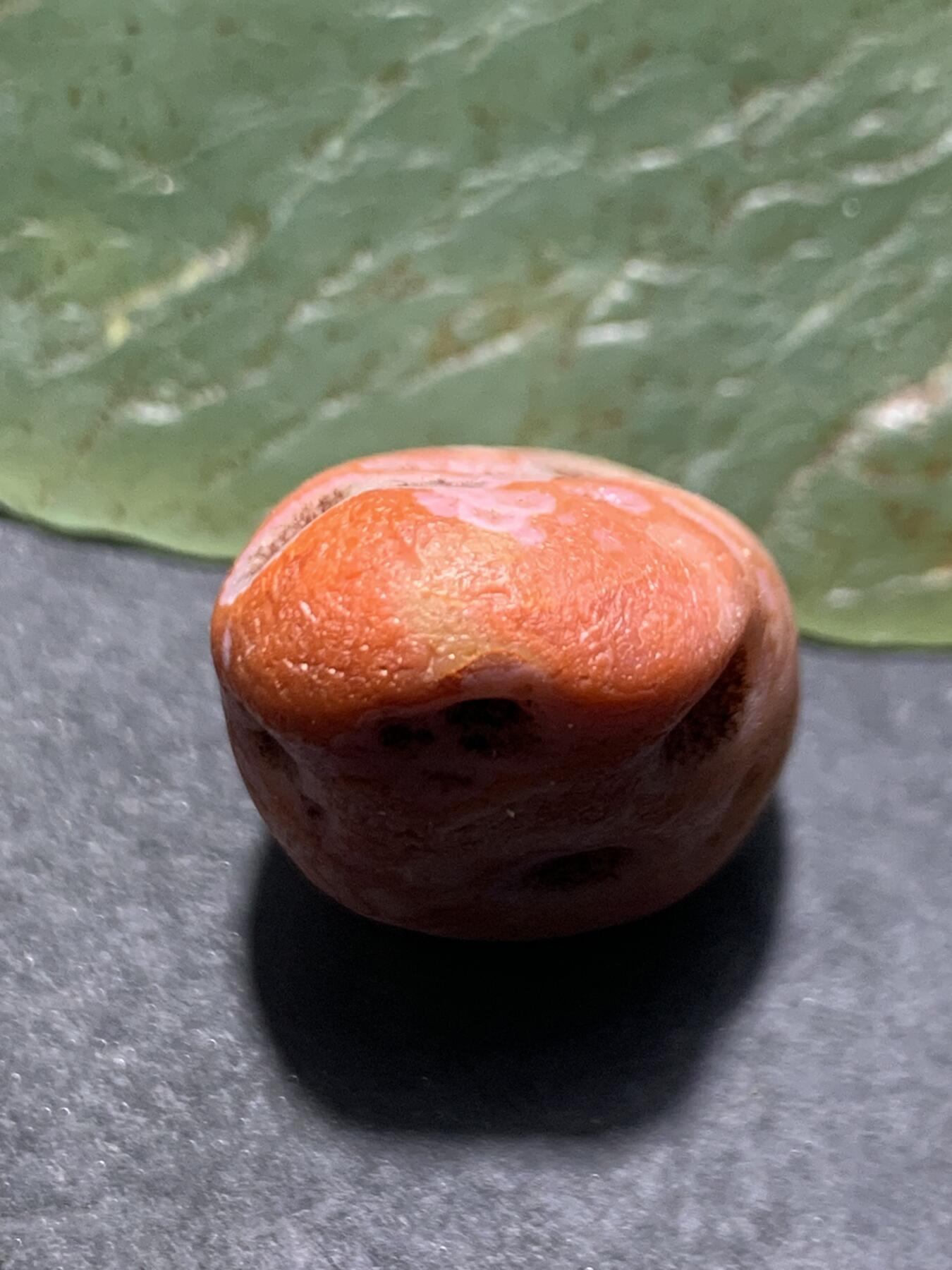 精美水冲籽川料天眼纹南红玛瑙原石一颗，