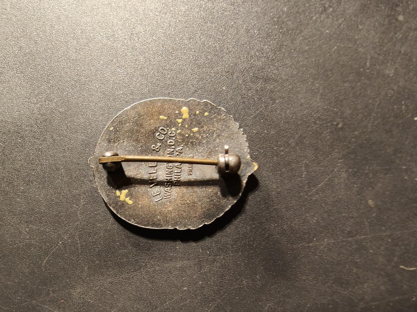 老王徽章第169期 美国二战陆军航空兵航空勤务司令部证章      925银     二战时期横针版     带厂标