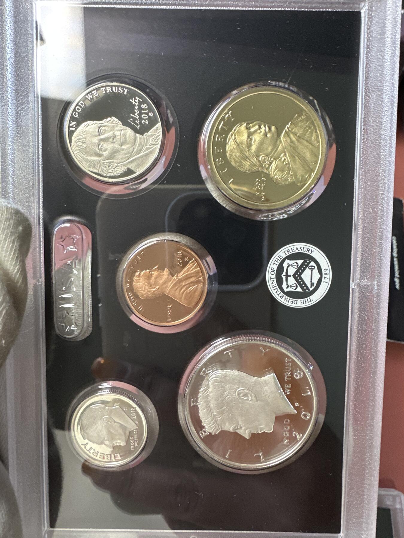 12.25银币、套币、精制币专场