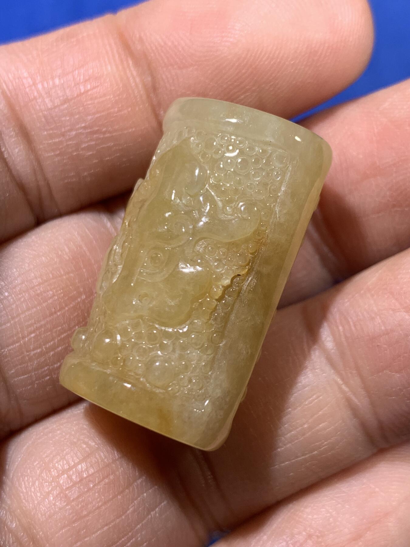 《竞宝斋》第447场 周日，周一，2场连拍 （全场包邮） 天然A货 黄翡吊坠 手牌 勒子 细节见图