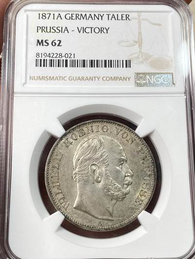 万国钱币拍卖第057期（万国冬季大拍） - NGC MS62 1871年普鲁士威廉一世普法胜利泰勒 经典女武神 高浮雕质感五官清晰 银霜转光环月牙彩非常漂亮