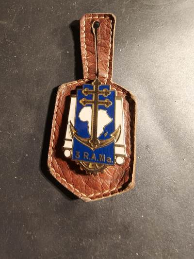 老王徽章第169期 - 法国海军陆战队第3炮兵团证章