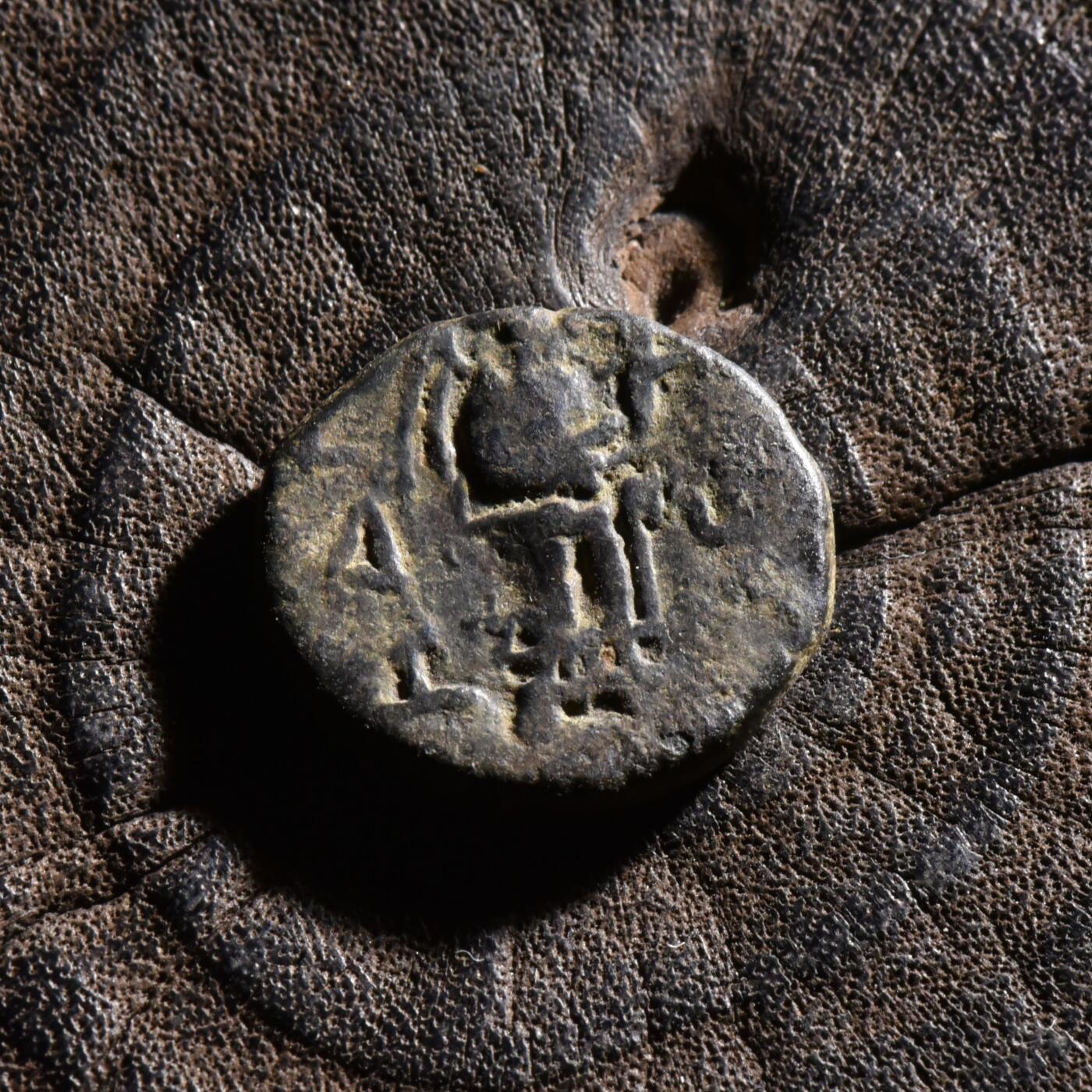 【良泉】【元旦直播场】1月1日晚19.30点开拍！208组西方古代钱币、日本朝鲜花钱 佛教的三大护法王——迦腻色伽一世，公元128-158年【古印度】贵霜王朝“娜娜女神”一德拉克马铜币，3.52克