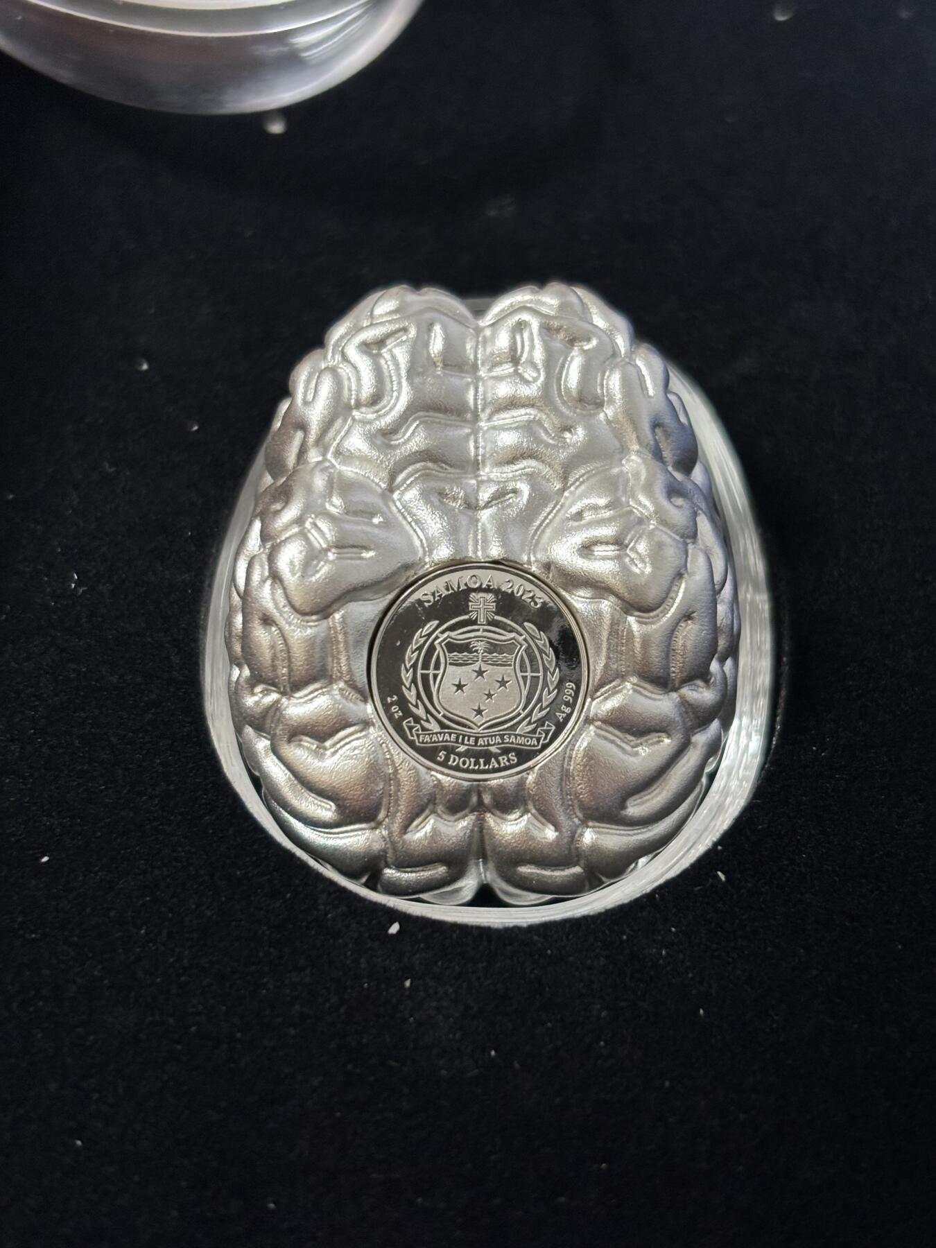 第186期拍卖 萨摩亚2023年人类大脑3D立体异形仿古2盎司纪念银币，999银，发行量1499枚