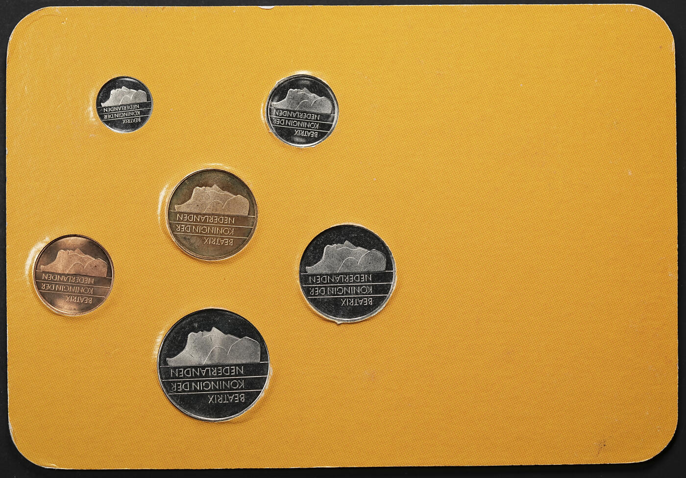 修遠堂世界钱币第九十七期 欧洲套币6套 其中法国缺1枚