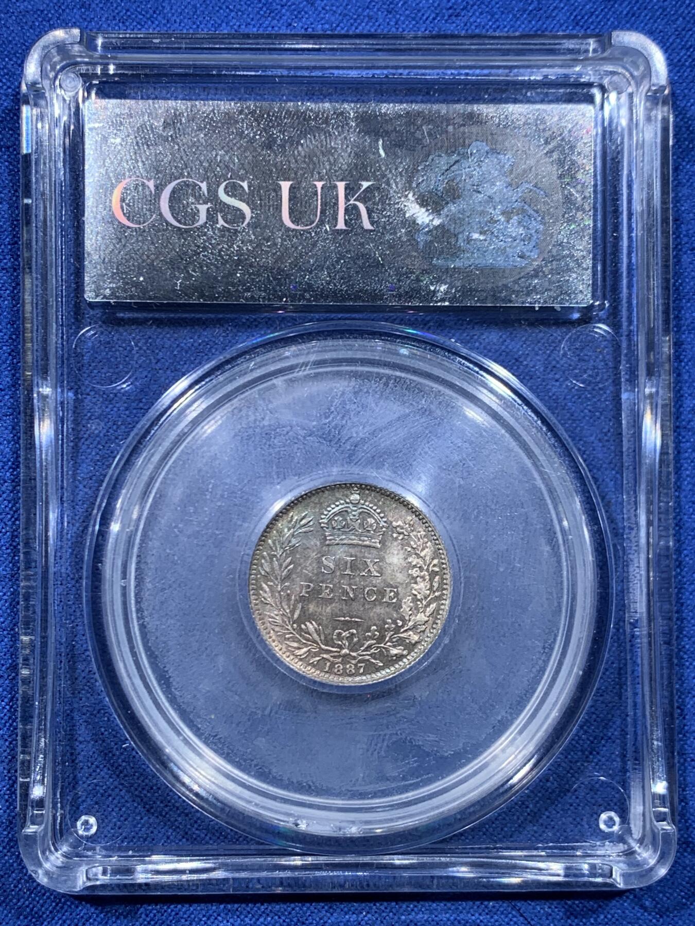 《竞宝斋》第447场 周日，周一，2场连拍 （全场包邮） CGS评级85分（换算N/P盒 约MS64-MS65） 英国 1887年 高冠六便士 英国本土 双面五彩转光