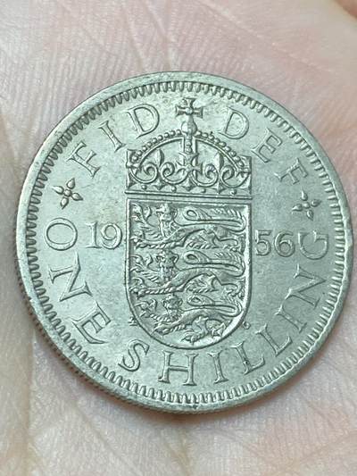 2025年第一百三十六场(总第一百六十二场）外国好品纸夹散币场(免佣金) - 英国🇬🇧1956年1先令(伊丽莎白二世青年桂冠第二版，英格兰盾徽版)
