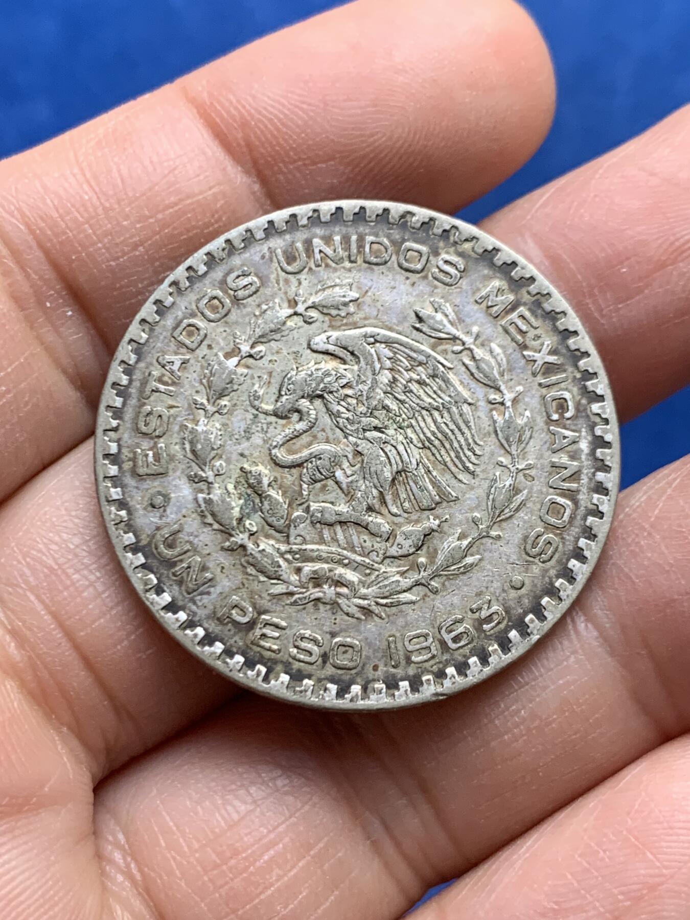 《竞宝斋》第447场 周日，周一，2场连拍 （全场包邮） 墨西哥1963年海盗鹰洋比索银币 原味包浆