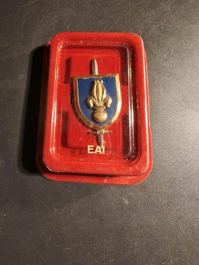 老王徽章第169期 - 法国陆军步兵应用学校证章     原盒