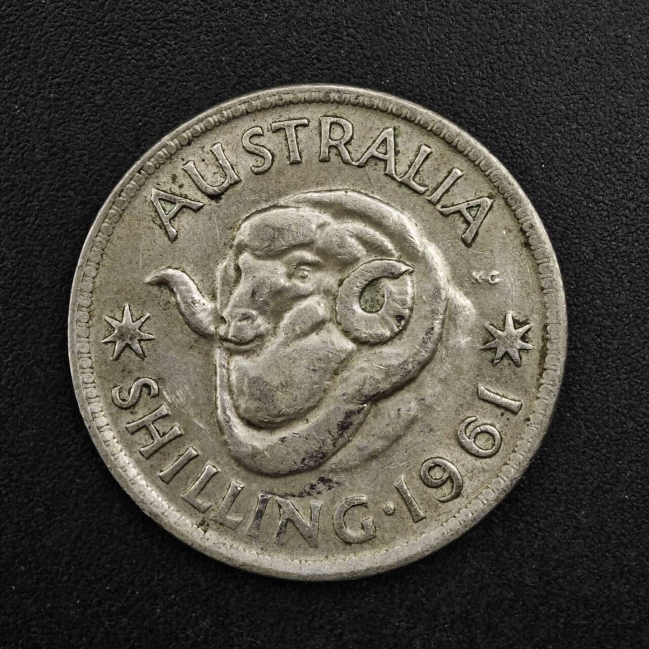 【淘币小摊】实时拍第八百二十七拍   散币场   满百包邮可预留二周 每周一统一发货   澳大利亚1961年伊丽莎白二世1先令银币