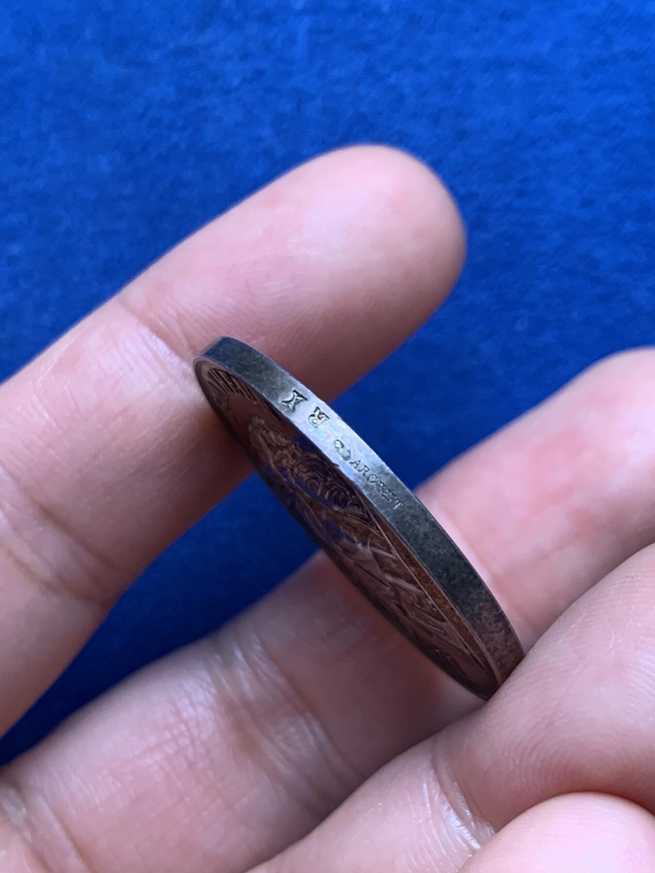 《竞宝斋》第447场 周日，周一，2场连拍 （全场包邮） 法国婚礼纪念银章 花体字漂亮 16克 32mm 丰饶角银标