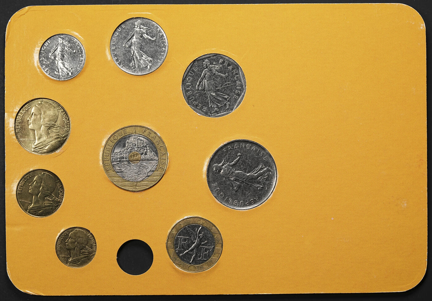 修遠堂世界钱币第九十七期 欧洲套币6套 其中法国缺1枚