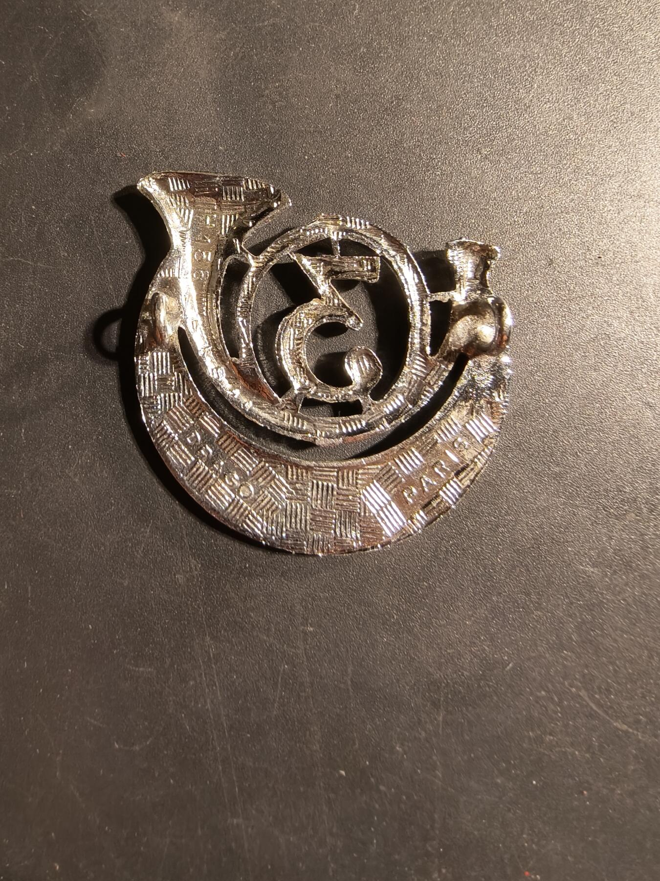 老王徽章第169期 法国非洲猎兵第3团证章     该团成立于1833年的阿尔及利亚博讷（Bône），在法国的多次战役（包括两次世界大战和阿尔及利亚战争）中服役。