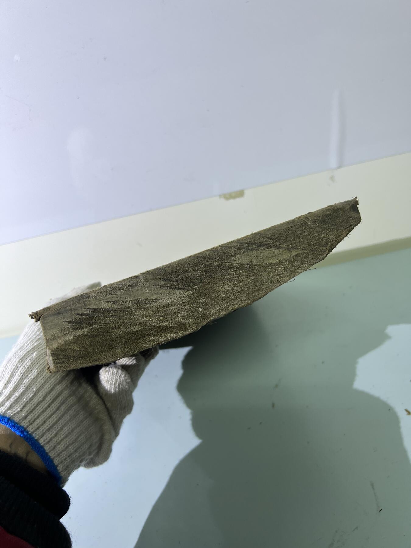 零元拍：B1-4 金丝楠 牌子料  带皮 满金丝 果香满满 尺寸：26/19/3/1CM