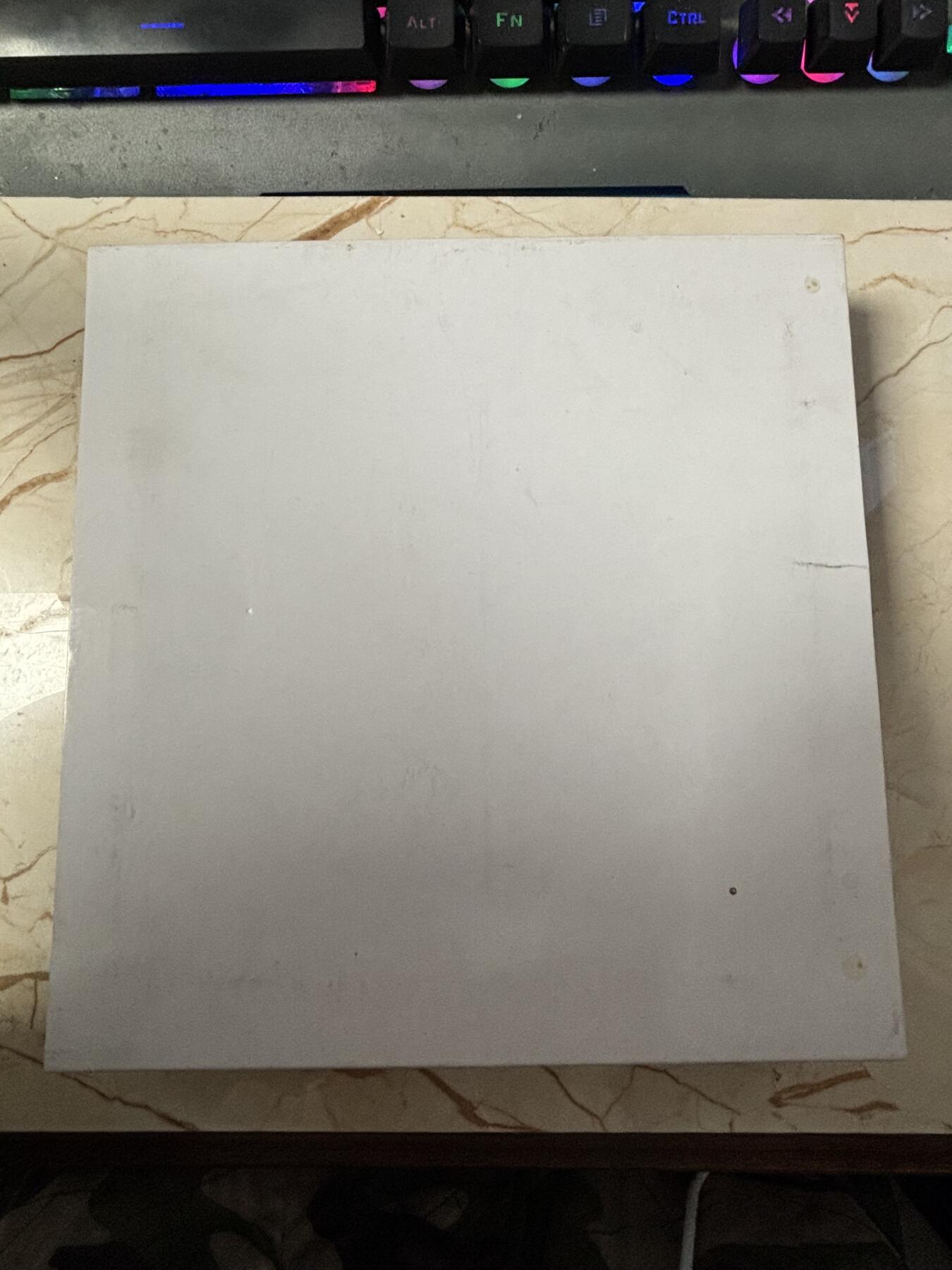 第186期拍卖 贝宁2022年城市猎人系列猎鹰3盎司仿古彩银币，999银，发行750枚