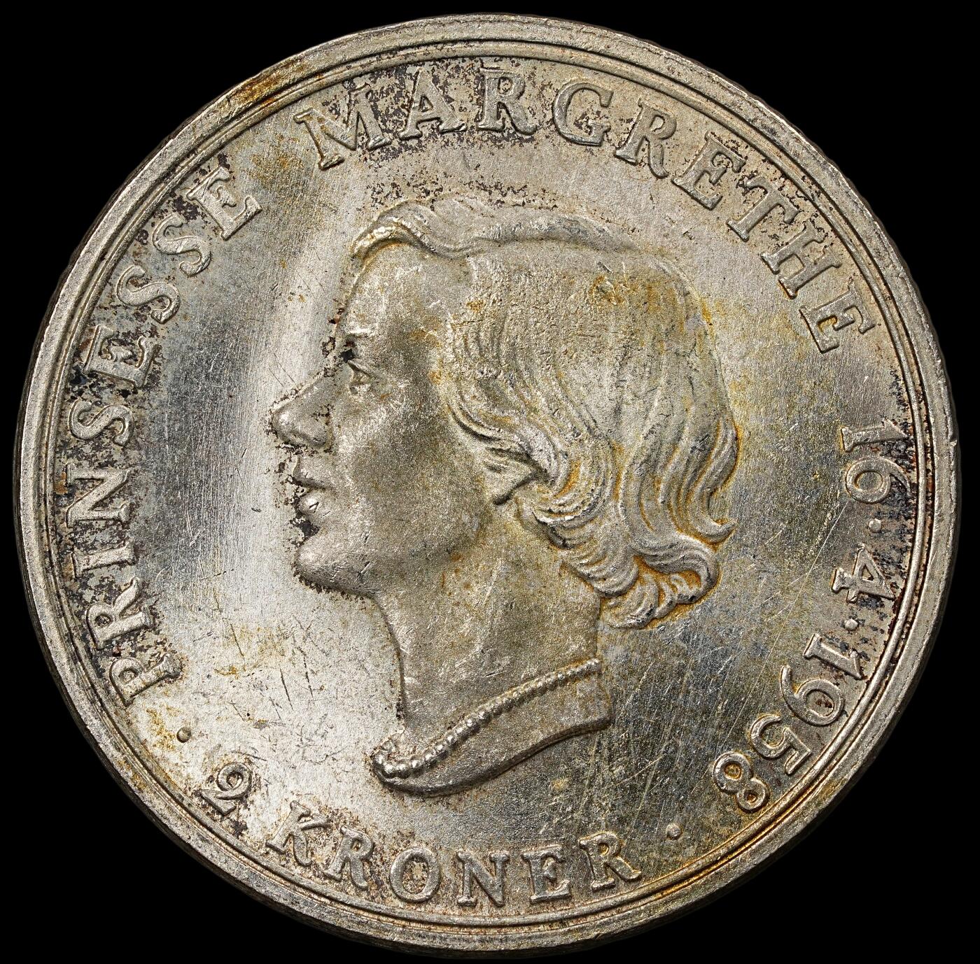 修遠堂世界钱币第九十七期 1958年丹麦-玛格丽特公主成年纪念 2克朗银币 15g，含银80%