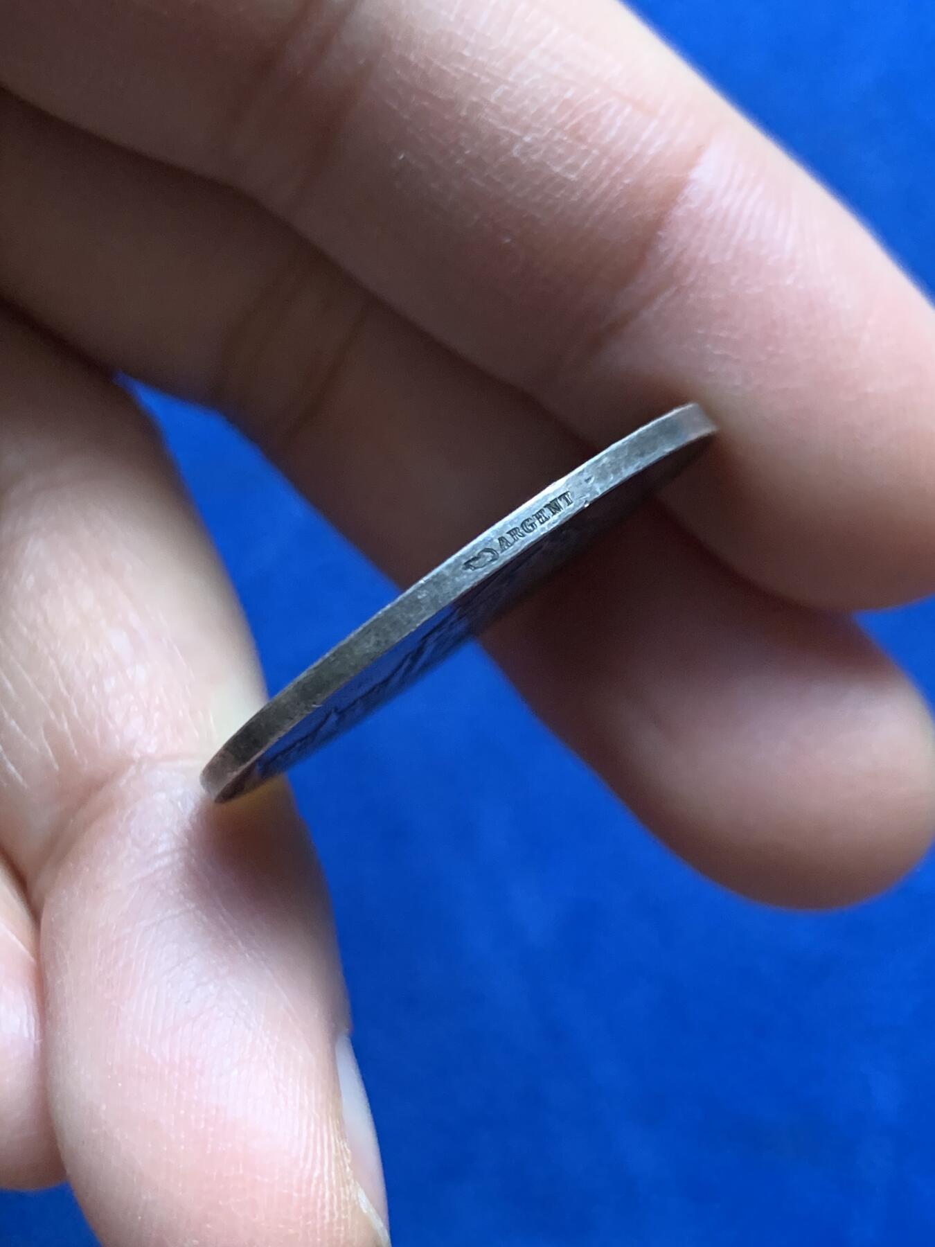 《竞宝斋》第447场 周日，周一，2场连拍 （全场包邮） 法国涅夫勒文学艺术科学协会纪念银章 10.55克 29.6mm 丰饶角银标 1851年成立 稀有